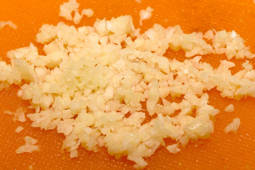 garlic for removing parasites